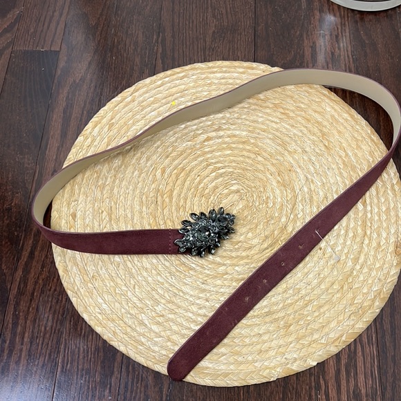 Loft Suede Leather Rhinestones Buckle Burgundy Belt Size Medium - Picture 16 of 16